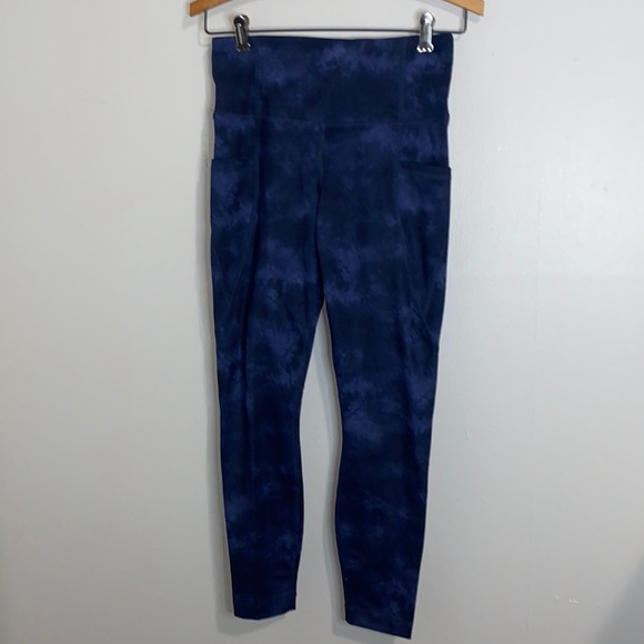 🌲Adorable blue 7/8 leggings! - Picture 2 of 11